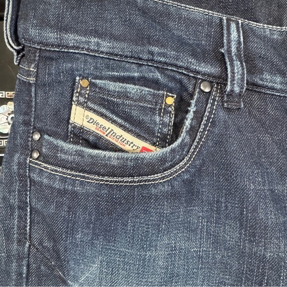 Diesel Ronhar L32 Stretch Bootcut Jeans | W30 L32 Made in Italy - Picture 4 of 8